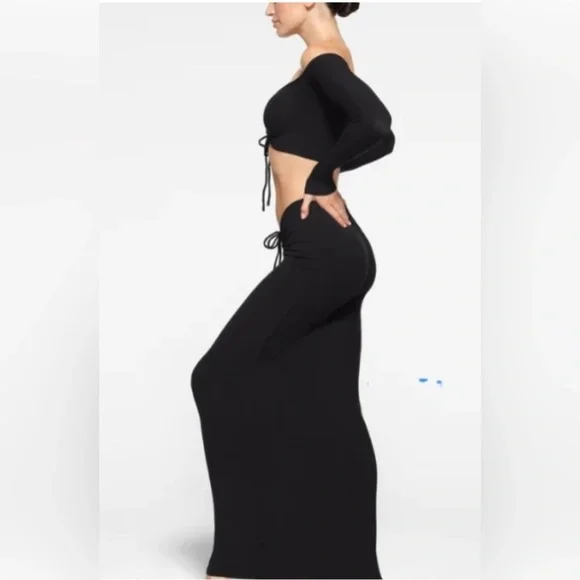 Skims soft lounge ruched long skirt - Picture 3 of 8